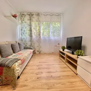  Apartamento Nice Flat Near The Beach And Parc Del Forum